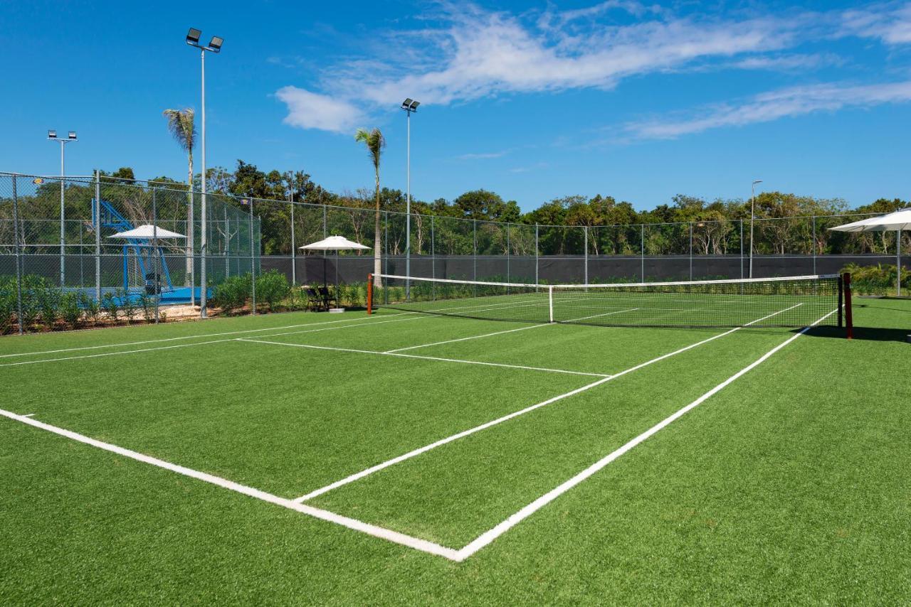 Ocean Eden Bay (Adults Only) Hotel Spring Rises Exterior photo Tennis court at the Club