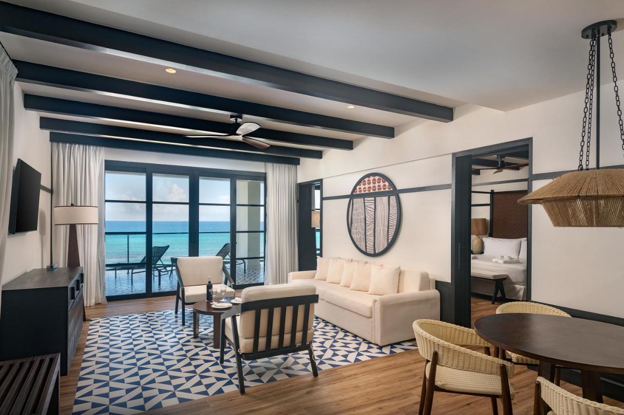 Ocean Eden Bay (Adults Only) Hotel Spring Rises Exterior photo Suite at the Hilton Garden Inn, Cancun