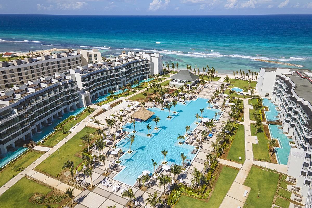 Ocean Eden Bay (Adults Only) Hotel Spring Rises Exterior photo Aerial view of the resort