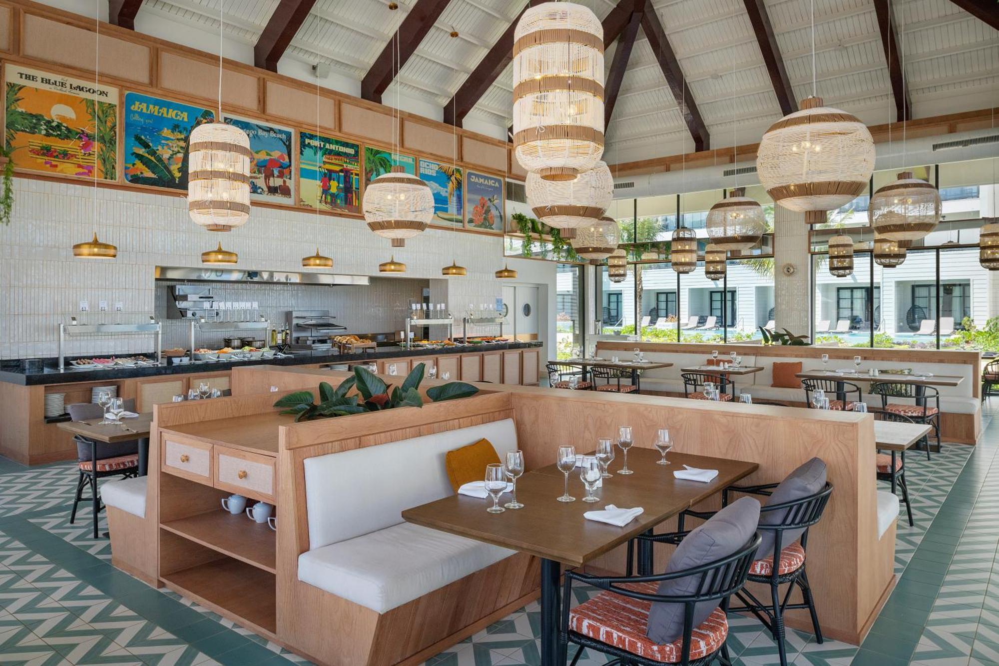Ocean Eden Bay (Adults Only) Hotel Spring Rises Exterior photo The interior of the restaurant
