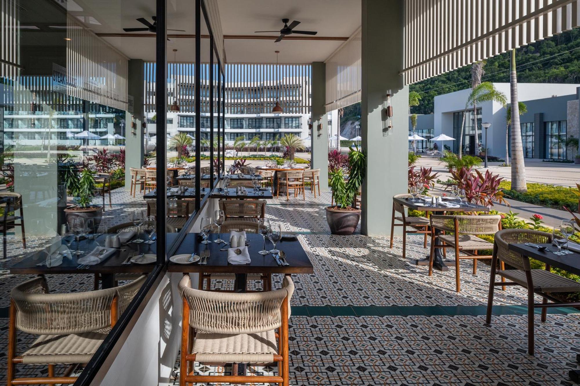 Ocean Eden Bay (Adults Only) Hotel Spring Rises Exterior photo The Deck